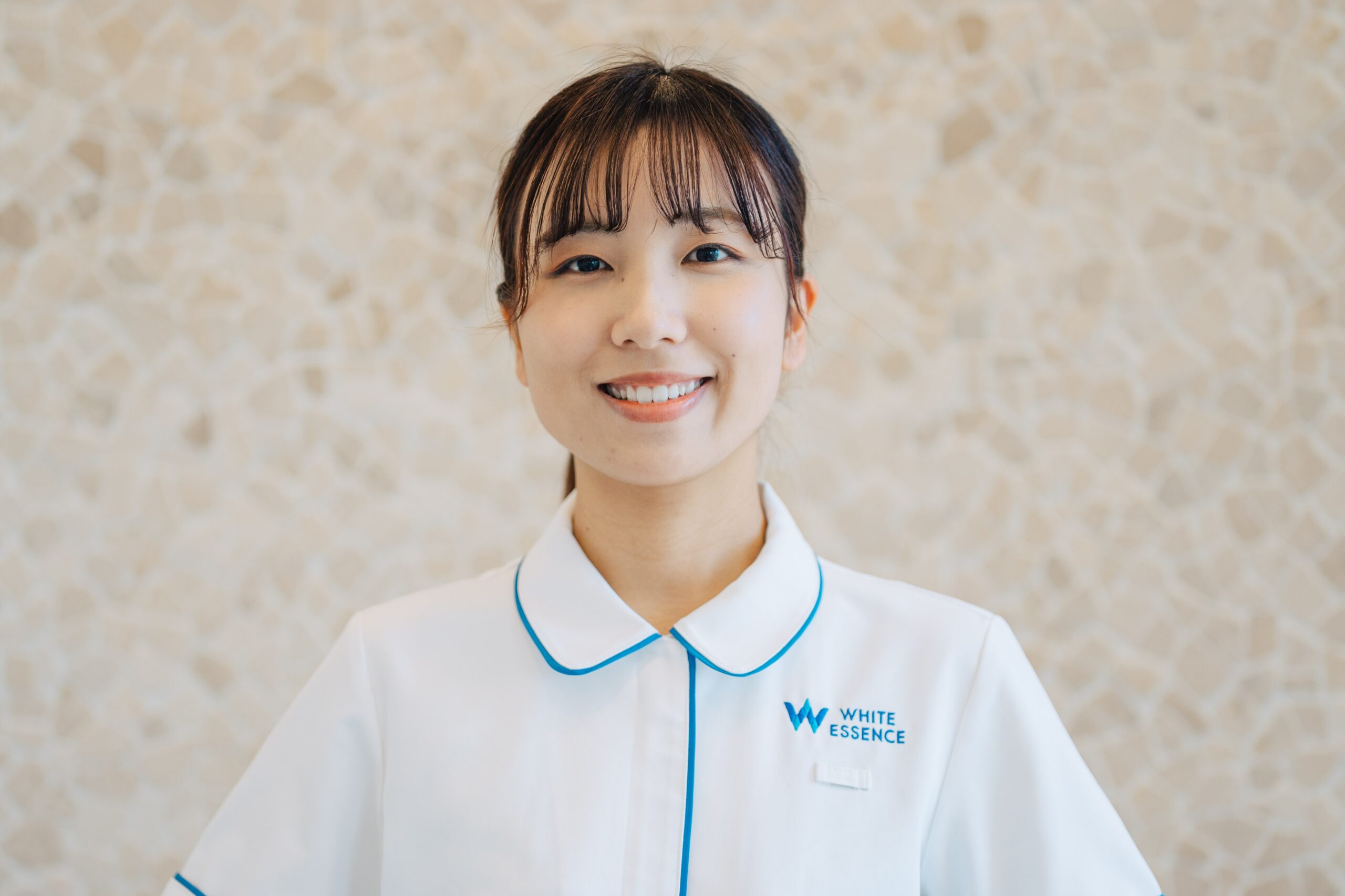 歯科衛生士 秋庭 {{brizy_dc_image_alt imageSrc=